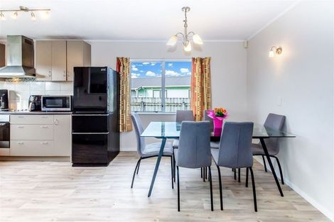 Photo of property in 21 Pukeko Street, Paraparaumu, 5032