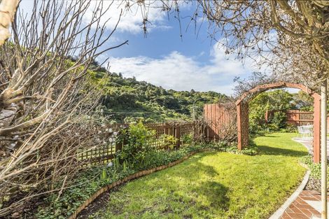 Photo of property in 76 Spencer Street, Crofton Downs, Wellington, 6035