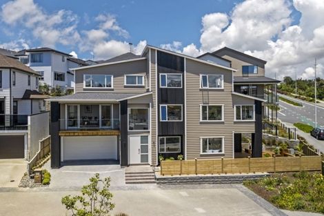 Photo of property in 28 Turutu Place, Long Bay, Auckland, 0630