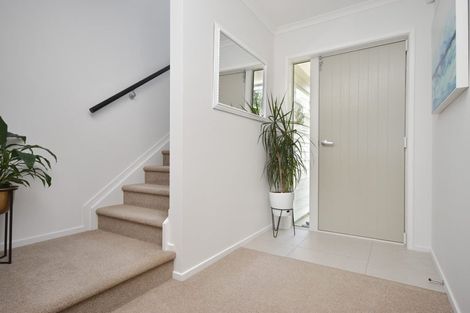 Photo of property in 37 Maylee Crescent, Gulf Harbour, Whangaparaoa, 0930