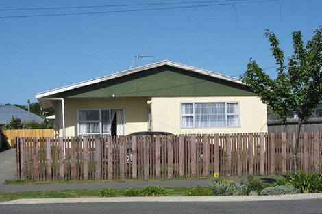 Photo of property in 42 Good Street, Rangiora, 7400