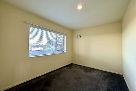 Photo of property in 143 Sturges Road, Henderson, Auckland, 0612