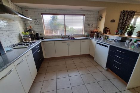 Photo of property in 19 Fergy Crescent, Wattle Downs, Auckland, 2103