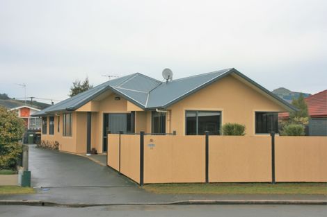 Photo of property in 16 Rowan Place, Mosgiel, 9024
