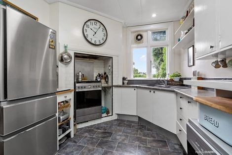 Photo of property in 99 Grafton Road, Roseneath, Wellington, 6011