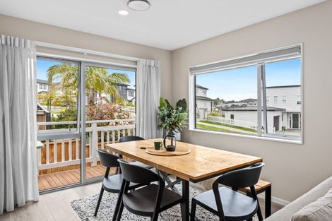 Photo of property in 60 Godfrey Drive, Orewa, 0931