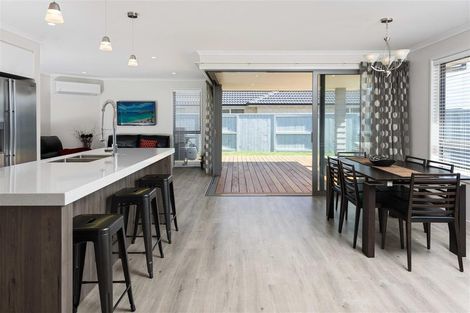 Photo of property in 84 Palm Springs Boulevard, Papamoa Beach, Papamoa, 3118