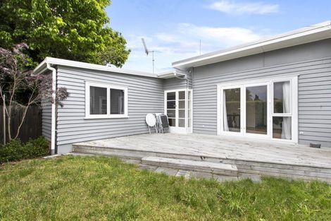 Photo of property in 12 Thornton Road, Cambridge, 3434