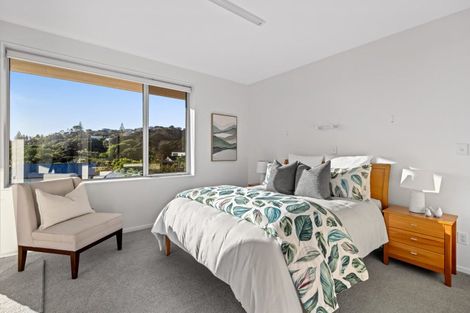 Photo of property in 52 Beauvoir Avenue, Matakatia, Whangaparaoa, 0930
