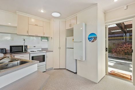 Photo of property in 8 Elwyn Crescent, Green Island, Dunedin, 9018