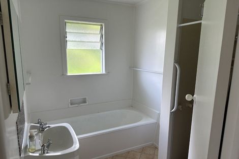 Photo of property in 15 Bevyn Street, Castor Bay, Auckland, 0620