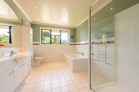 Photo of property in 33 Mokena Kohere Street, Manakau, Levin, 5573