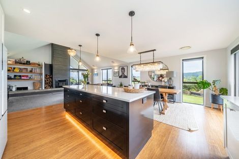 Photo of property in 49 Crest Road, Akatarawa, Upper Hutt, 5372