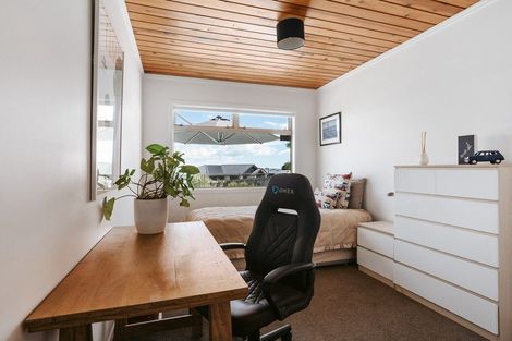 Photo of property in 306 Omokoroa Road, Omokoroa, 3114