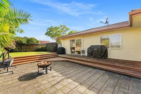 Photo of property in 1 Vanderbilt Place, Welcome Bay, Tauranga, 3112