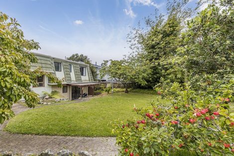 Photo of property in 14 Balliol Drive, Tawa, Wellington, 5028