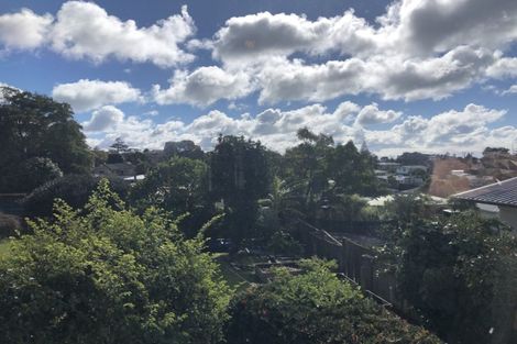 Photo of property in 39 Mason Street, New Lynn, Auckland, 0600