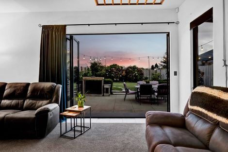 Photo of property in 35 Maire Street, Hawera, 4610