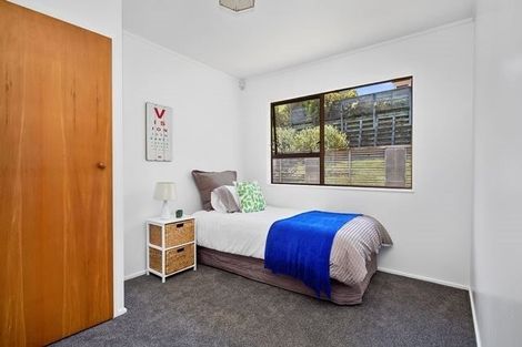 Photo of property in 49b Albatross Close, Whitby, Porirua, 5024