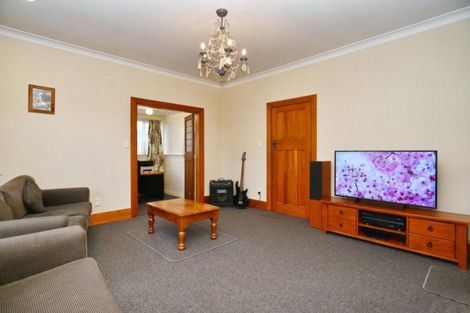 Photo of property in 42 Ayers Street, Rangiora, 7400