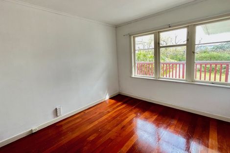 Photo of property in 38 Millbrook Road, Henderson, Auckland, 0612