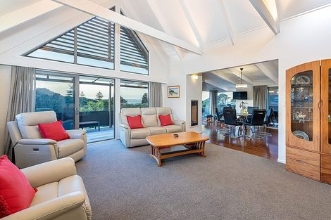 Photo of property in 1/7 Whitby Crescent, Mairangi Bay, Auckland, 0630