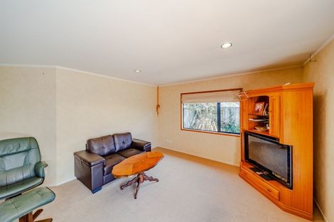 Photo of property in 2 Belgrove Drive, Waipukurau, 4200