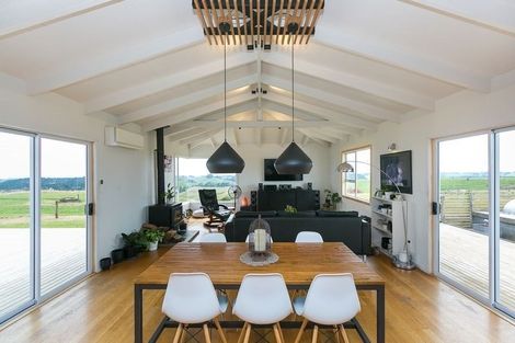 Photo of property in 205 King Road, Inglewood, 4386