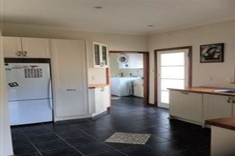 Photo of property in 584 Queen Street East, Levin, 5510