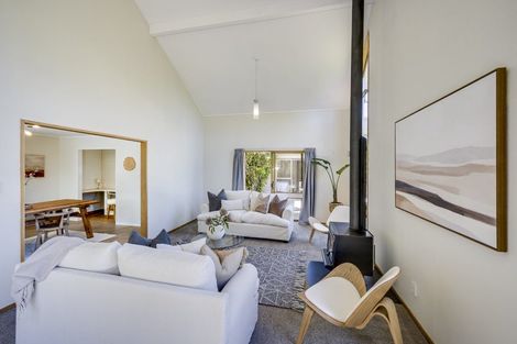 Photo of property in 16 Ngarimu Crescent, Taradale, Napier, 4112