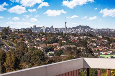 Photo of property in 38 Juniper Road, Sunnynook, Auckland, 0620