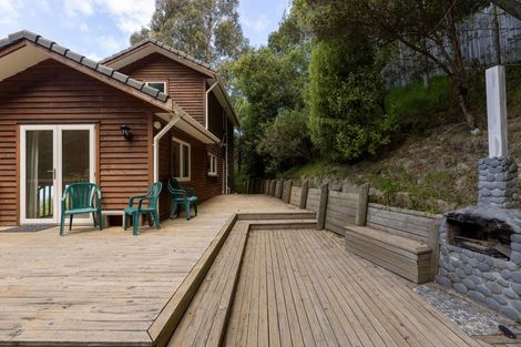 Photo of property in 8 Glas Brae, Governors Bay, Lyttelton, 8971