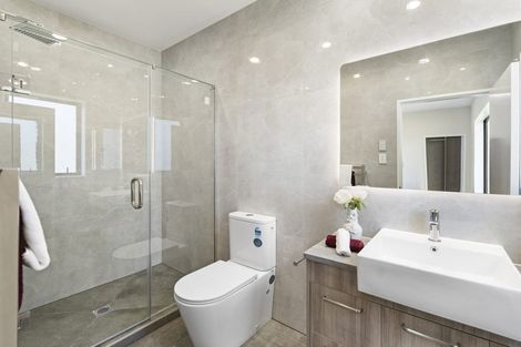 Photo of property in 17 Emerald Avenue, Rosehill, Papakura, 2113