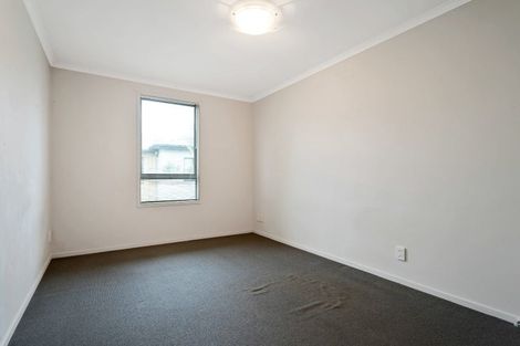 Photo of property in 18 Barnea Circle, Glen Eden, Auckland, 0602