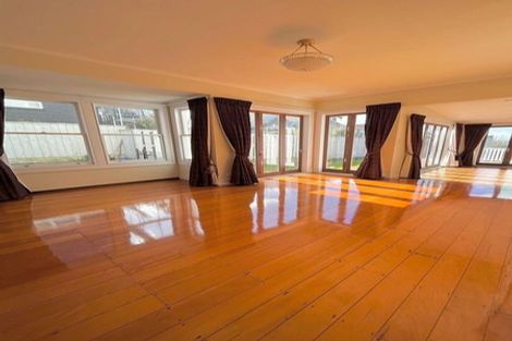 Photo of property in 22 Ladies Mile, Remuera, Auckland, 1050