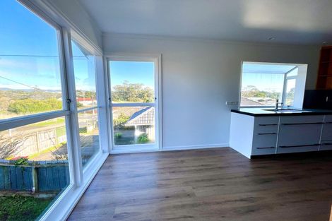 Photo of property in 47 School Road, Te Atatu South, Auckland, 0610