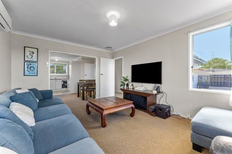 Photo of property in 1/14 Doone Place, Massey, Auckland, 0614