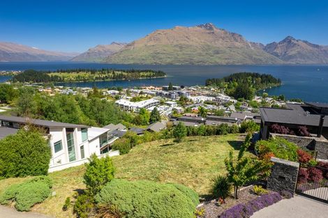 Photo of property in 50 Belfast Terrace, Queenstown, 9300