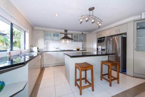 Photo of property in 56 San Marino Drive West, Henderson, Auckland, 0612