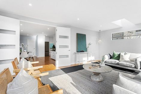 Photo of property in 11 Springfield Road, St Albans, Christchurch, 8014