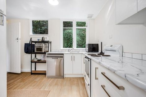 Photo of property in 74 Sar Street, Wadestown, Wellington, 6012