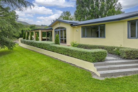 Photo of property in 1544 Kahuranaki Road, Kahuranaki, Havelock North, 4295
