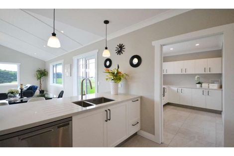 Photo of property in 4 Fernbird Grove, Kerikeri, 0294