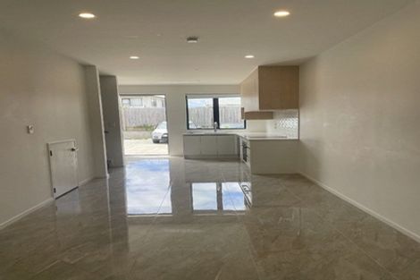 Photo of property in 7/1 Sylvan Crescent, Te Atatu South, Auckland, 0610