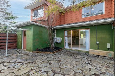 Photo of property in 2/3 Akehurst Avenue, New Lynn, Auckland, 0600