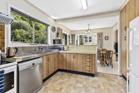 Photo of property in 353 Main Road, Tawa, Wellington, 5028