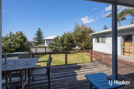 Photo of property in 25 Hanlen Avenue, Waihi Beach, 3611