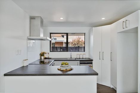 Photo of property in 3/22 Lake Terrace Road, Burwood, Christchurch, 8061