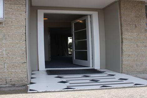 Photo of property in 17a Bradshaw Street, South Dunedin, Dunedin, 9012