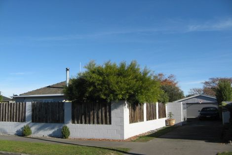 Photo of property in 11 Thurso Place, New Brighton, Christchurch, 8083